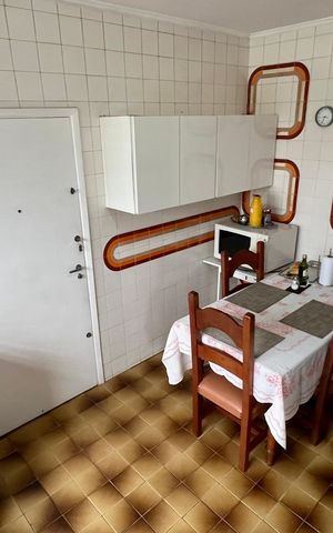 Apartamento para alugar com 163m², 3 quartos e 1 vaga Apartamento para alugar com 163m², 3 quartos e 1 vagaCozinha