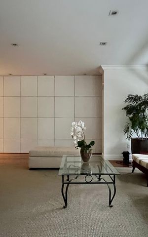 Apartamento para alugar com 163m², 3 quartos e 1 vaga Apartamento para alugar com 163m², 3 quartos e 1 vagaHall de entrada