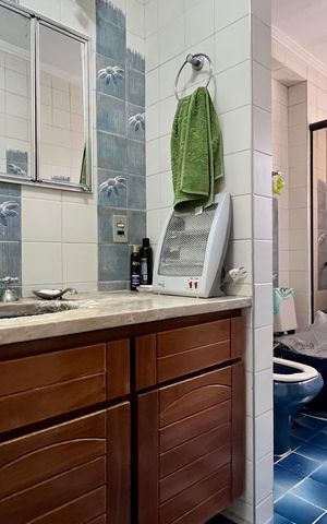 Apartamento para alugar com 163m², 3 quartos e 1 vaga Apartamento para alugar com 163m², 3 quartos e 1 vagaBanheiro da Suíte