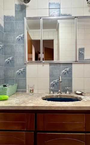 Apartamento para alugar com 163m², 3 quartos e 1 vaga Apartamento para alugar com 163m², 3 quartos e 1 vagaBanheiro da Suíte
