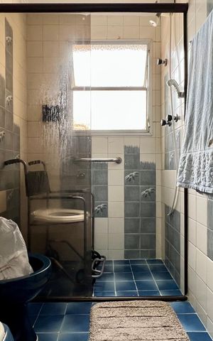 Apartamento para alugar com 163m², 3 quartos e 1 vaga Apartamento para alugar com 163m², 3 quartos e 1 vagaBanheiro da Suíte