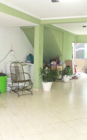 Casa à venda com 280m², 3 quartos e 5 vagasGaragem