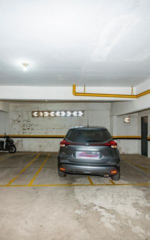 Apartamento à venda com 300m², 5 quartos e 3 vagas Apartamento à venda com 300m², 5 quartos e 3 vagasGaragem