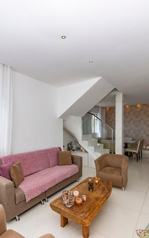 Apartamento à venda com 300m², 5 quartos e 3 vagas Apartamento à venda com 300m², 5 quartos e 3 vagasSala 1
