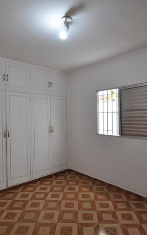 Casa à venda com 147m², 3 quartos e 2 vagasQuarto 1