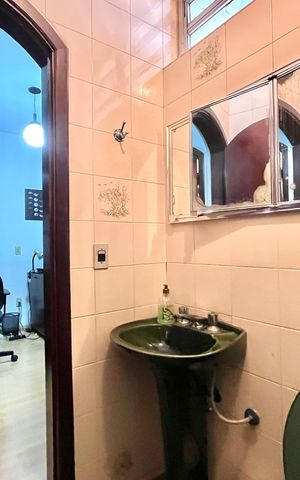 Casa à venda com 246m², 4 quartos e 4 vagasBanheiro da Suíte 1
