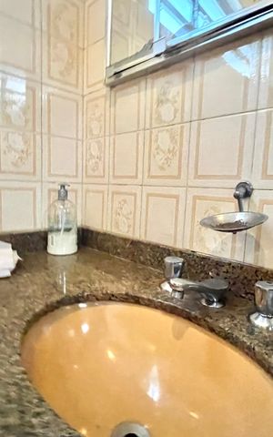 Casa à venda com 246m², 4 quartos e 4 vagasBanheiro da Suíte 3