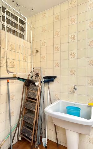 Casa à venda com 246m², 4 quartos e 4 vagasÁrea de Serviço