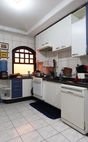 Casa à venda com 446m², 3 quartos e 4 vagasCozinha
