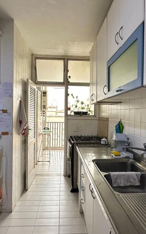 Apartamento à venda com 167m², 4 quartos e 2 vagas Apartamento à venda com 167m², 4 quartos e 2 vagasCozinha
