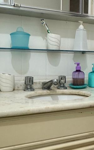 Apartamento à venda com 167m², 4 quartos e 2 vagas Apartamento à venda com 167m², 4 quartos e 2 vagasBanheiro Social