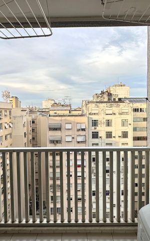 Apartamento à venda com 167m², 4 quartos e 2 vagas Apartamento à venda com 167m², 4 quartos e 2 vagasÁrea de Serviço