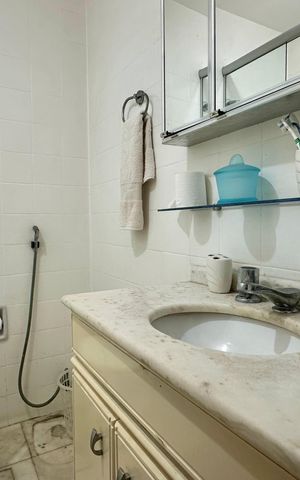 Apartamento à venda com 167m², 4 quartos e 2 vagas Apartamento à venda com 167m², 4 quartos e 2 vagasBanheiro Social