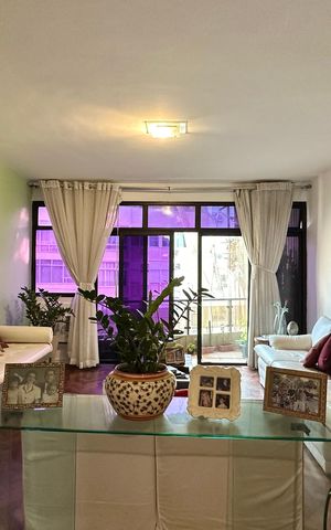 Apartamento à venda com 167m², 4 quartos e 2 vagas Apartamento à venda com 167m², 4 quartos e 2 vagasSala