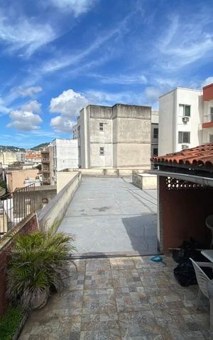 Apartamento à venda com 243m², 2 quartos e 1 vaga
