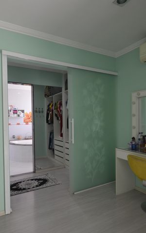Casa de condomínio à venda com 400m², 3 quartos e 4 vagasSuíte