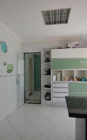 Casa de condomínio à venda com 400m², 3 quartos e 4 vagasCozinha
