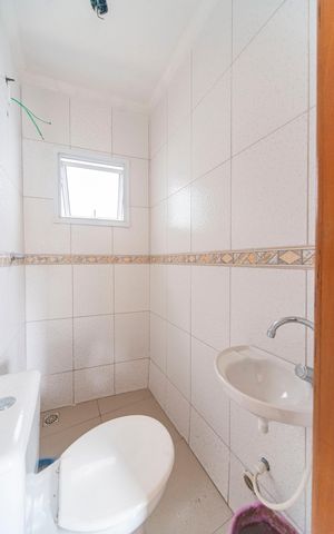 Casa à venda com 46m², 2 quartos e 2 vagas Casa à venda com 46m², 2 quartos e 2 vagasBanheiro do Quarto 2