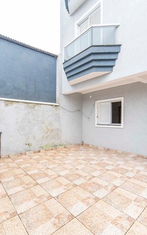 Casa à venda com 46m², 2 quartos e 2 vagas Casa à venda com 46m², 2 quartos e 2 vagasGaragem