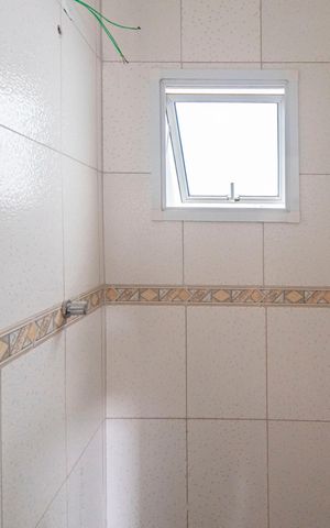 Casa à venda com 46m², 2 quartos e 2 vagas Casa à venda com 46m², 2 quartos e 2 vagasBanheiro do Quarto 2
