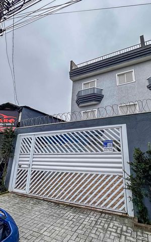 Casa à venda com 46m², 2 quartos e 2 vagas Casa à venda com 46m², 2 quartos e 2 vagasFachada