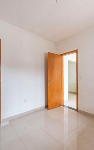 Casa à venda com 46m², 2 quartos e 2 vagas Casa à venda com 46m², 2 quartos e 2 vagasQuarto 2