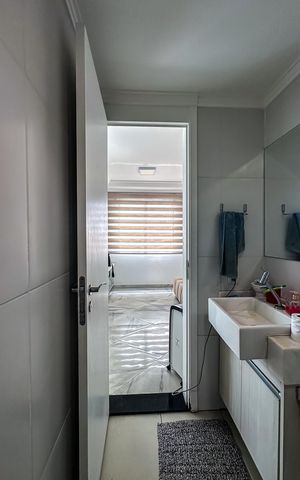 Casa de condomínio à venda com 59m², 2 quartos e 1 vagaBanheiro Social