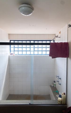 Casa à venda com 1500m², 3 quartos e 4 vagasBanheiro da Suíte
