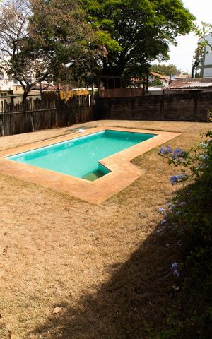 Casa à venda com 1500m², 3 quartos e 4 vagasÁrea Externa