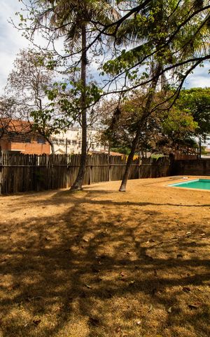 Casa à venda com 1500m², 3 quartos e 4 vagasÁrea Externa