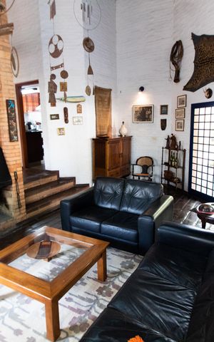 Casa à venda com 1500m², 3 quartos e 4 vagasSala