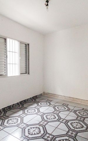 Casa à venda com 250m², 1 quarto e 2 vagas Casa à venda com 250m², 1 quarto e 2 vagasQuarto