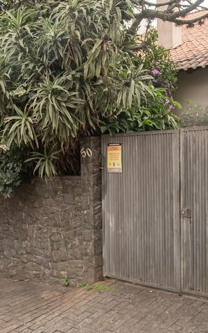 Casa para alugar com 320m², 5 quartos e 4 vagasFrente