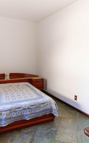 Casa à venda com 352m², 3 quartos e 5 vagas Casa à venda com 352m², 3 quartos e 5 vagasQuarto 3