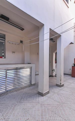 Casa à venda com 180m², 3 quartos e 2 vagasQuintal