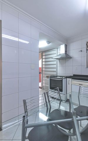 Casa à venda com 180m², 3 quartos e 2 vagasCozinha