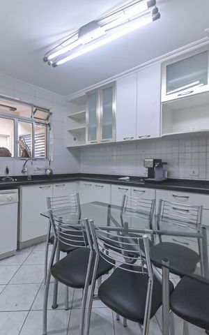 Casa à venda com 180m², 3 quartos e 2 vagasCozinha