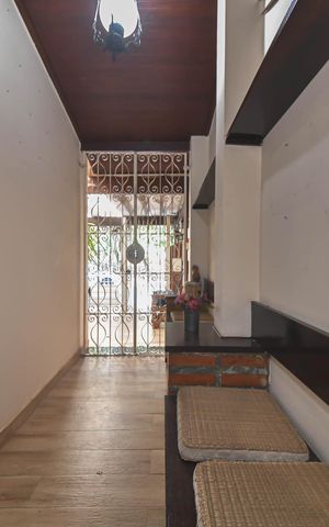 Casa à venda com 180m², 3 quartos e 2 vagasEntrada