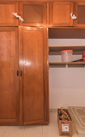 Casa à venda com 180m², 3 quartos e 2 vagasLavanderia - Quarto