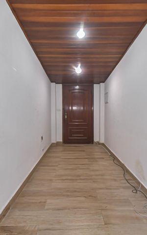 Casa à venda com 180m², 3 quartos e 2 vagasEscritório