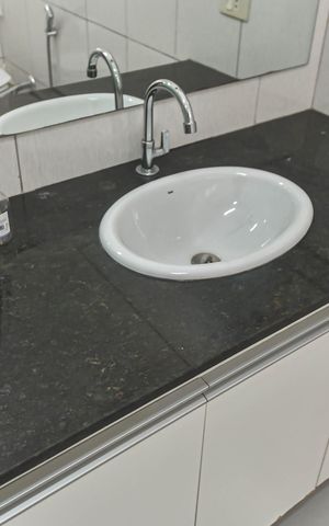 Casa à venda com 180m², 3 quartos e 2 vagasBanheiro Social