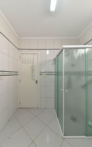 Casa à venda com 180m², 3 quartos e 2 vagasBanheiro Social