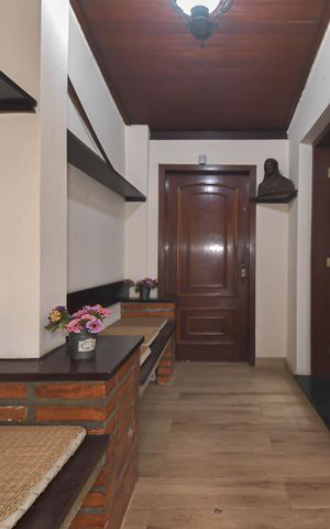 Casa à venda com 180m², 3 quartos e 2 vagasEntrada