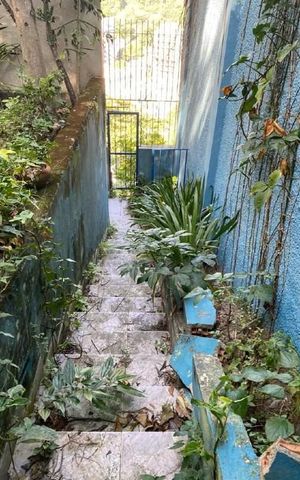 Casa à venda com 349m², 4 quartos e 1 vaga