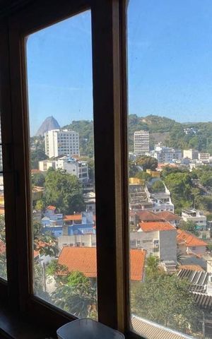 Casa à venda com 349m², 4 quartos e 1 vaga