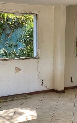 Casa à venda com 349m², 4 quartos e 1 vaga