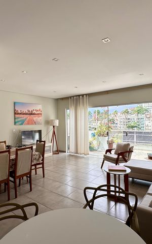 Apartamento à venda com 450m², 6 quartos e sem vaga Apartamento à venda com 450m², 6 quartos e sem vagaCorredor