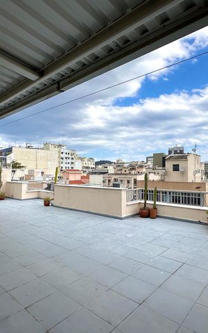 Apartamento à venda com 450m², 6 quartos e sem vaga Apartamento à venda com 450m², 6 quartos e sem vagaVaranda Sala