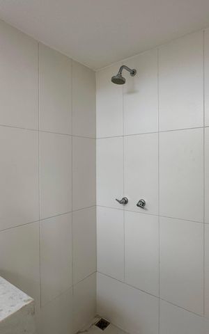 Apartamento à venda com 450m², 6 quartos e sem vaga Apartamento à venda com 450m², 6 quartos e sem vagaBanheiro Social