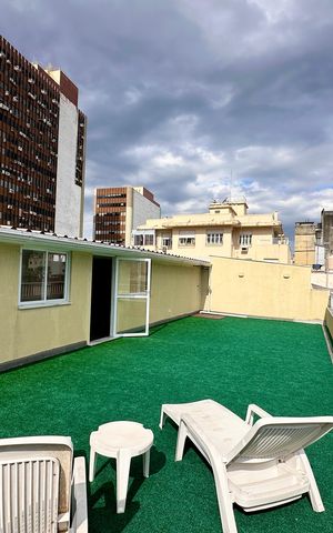Apartamento à venda com 450m², 6 quartos e sem vaga Apartamento à venda com 450m², 6 quartos e sem vagaVaranda